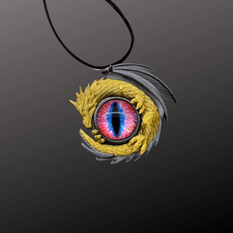 Fantasy medaljon med rødt øje